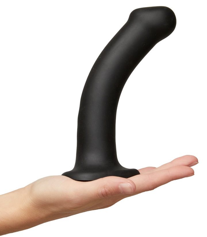 Strap-On-Me Dual Density Dildo – bøjelig silikone dildo med sugekop og strap-on base