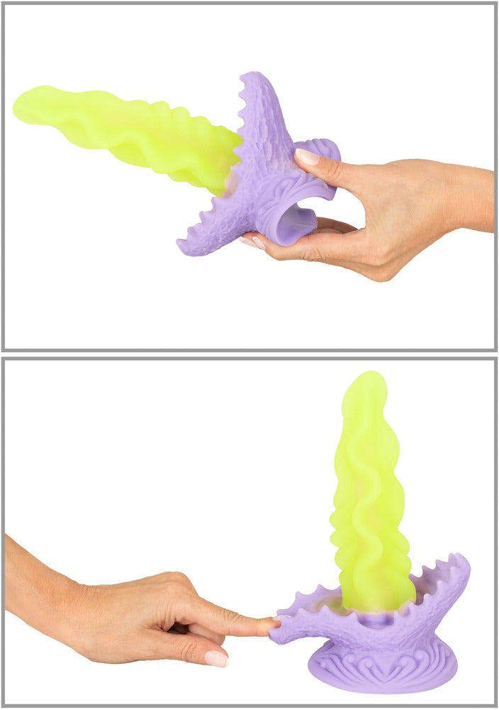 Fantasy-dildo med botanisk design og LED-lys