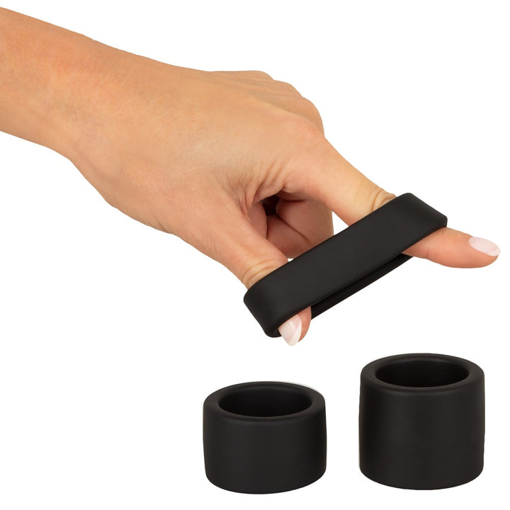 Sorte ball stretchers i 2 cm, 3 cm og 4 cm bredde