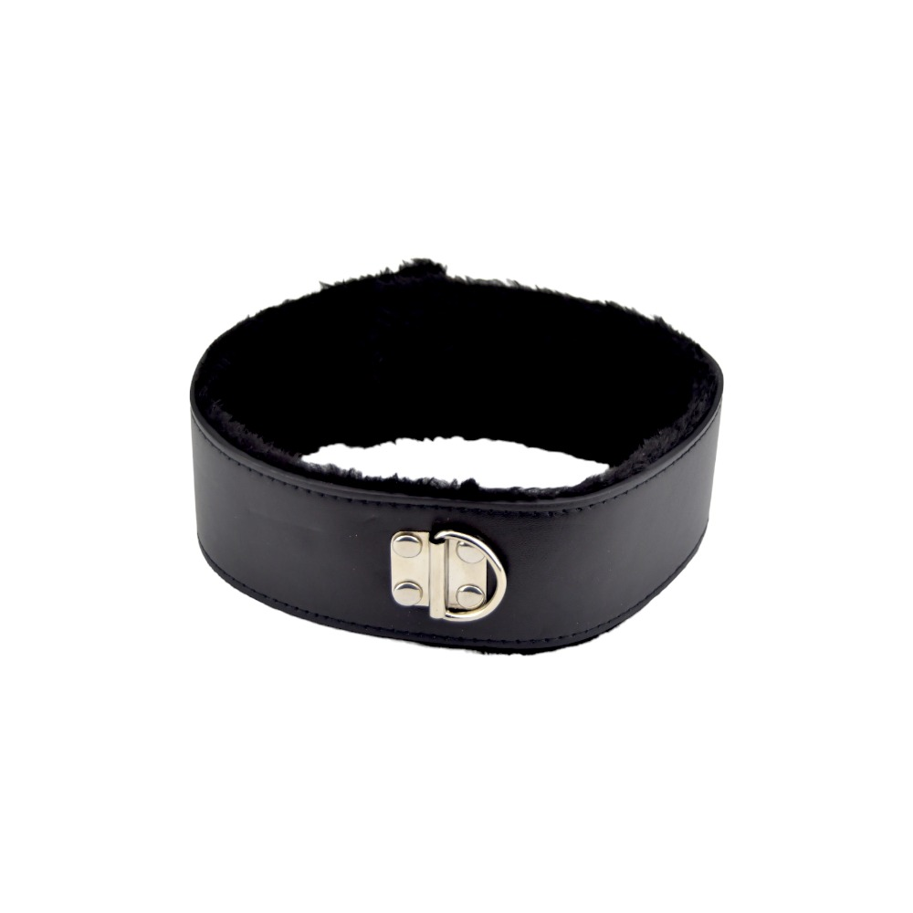 Blødt bondage collar med metalbeslag og sort line