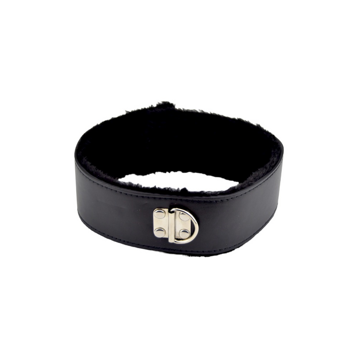 Blødt bondage collar med metalbeslag og sort line