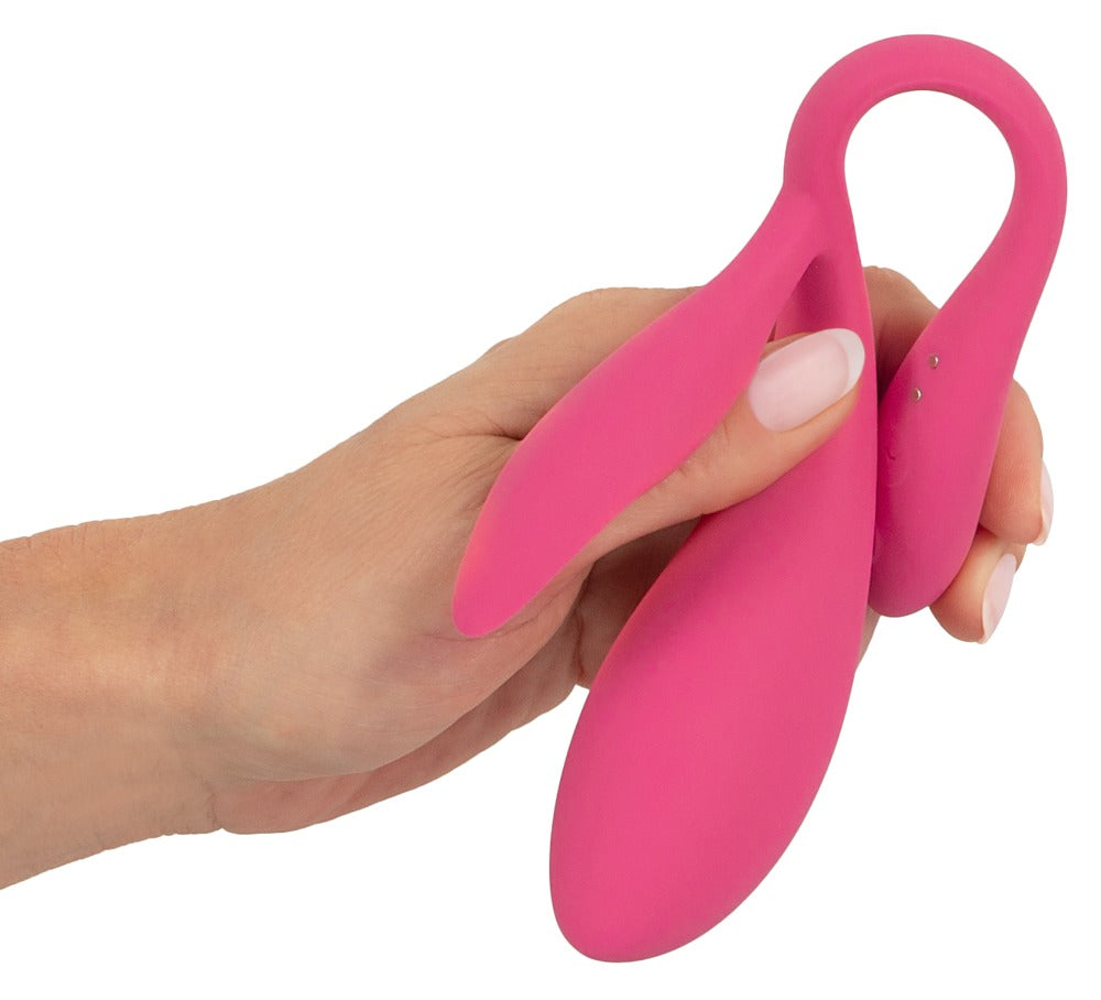 Fjernbetjent love egg med fleksibel klitorisstimulator