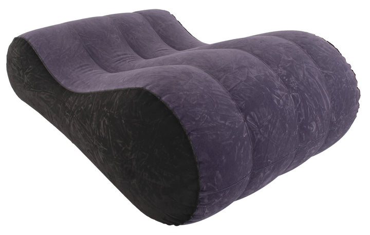 Pladsbesparende love pillow til komfortable intime stillinger
